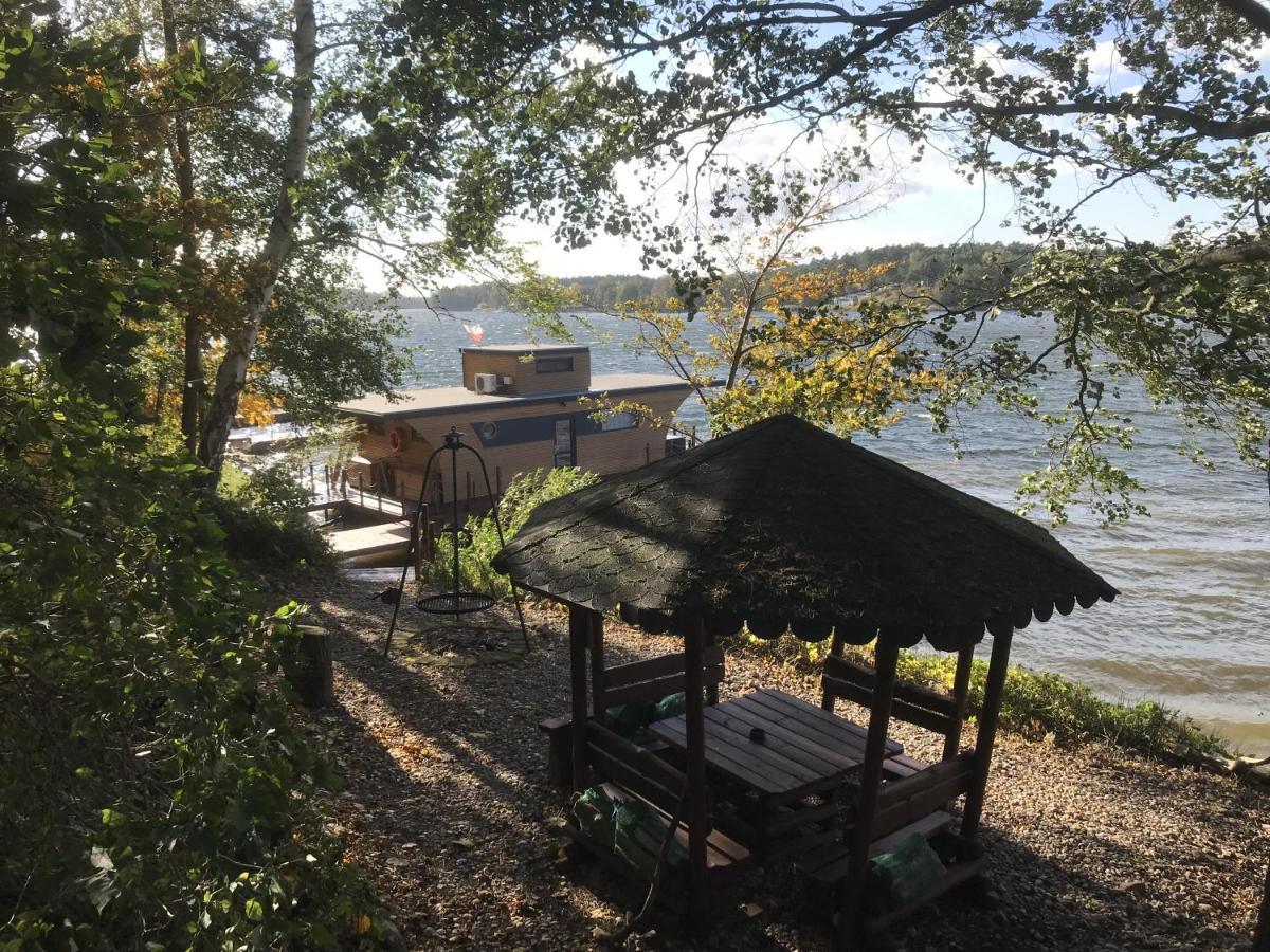 Hotel Houseboat Slesin Exterior foto